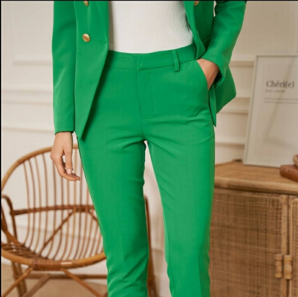 Mid-rise Pants